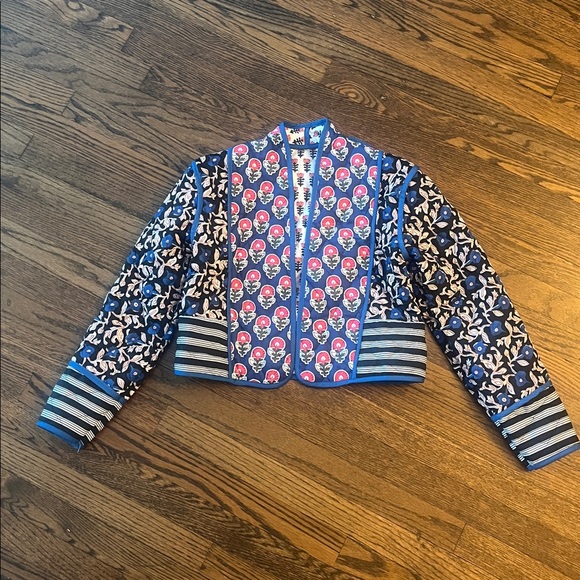 Reversible Quilted Cropped Dainty Floral Jacket - Picture 3 of 15